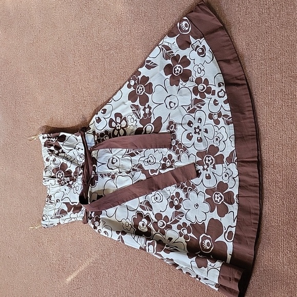 Dress - Picture 2 of 4